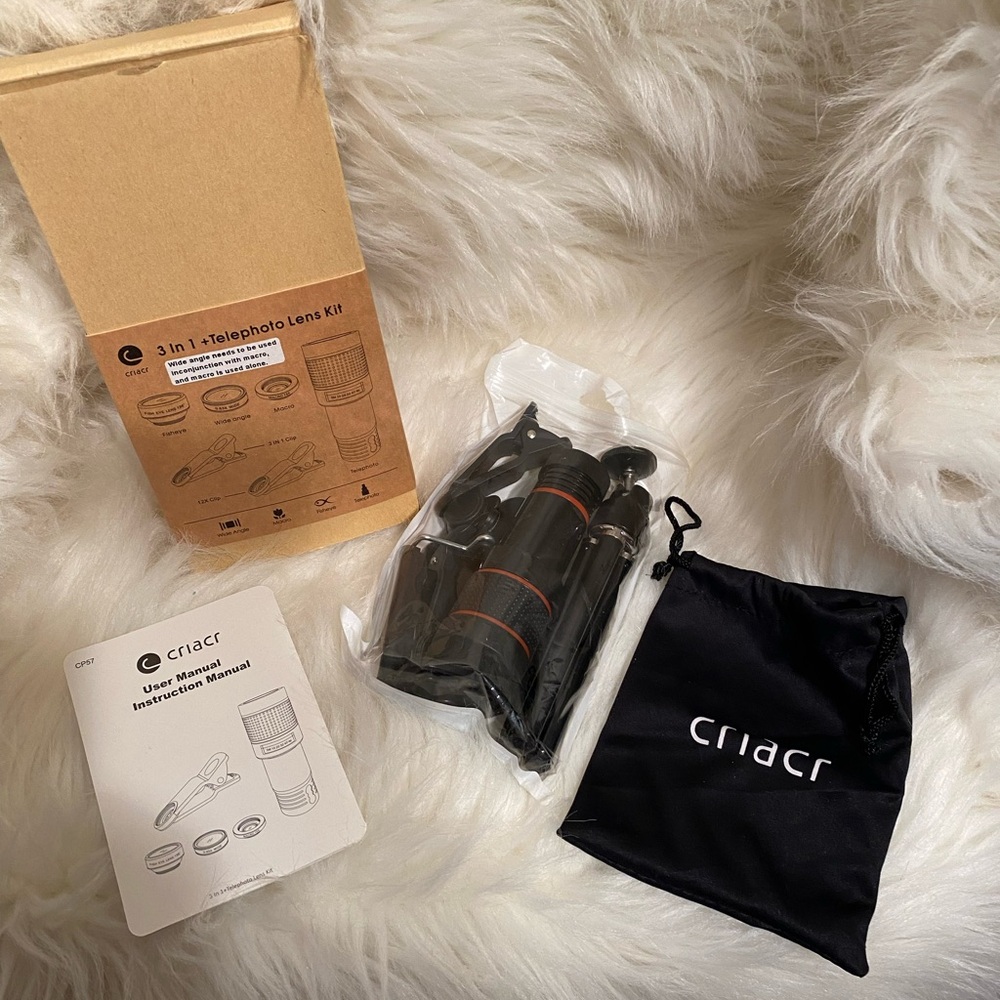 NWOT Criacr 3 in 1 cellphone telephoto lens kit